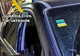 Ventanilla rota del vehículo.