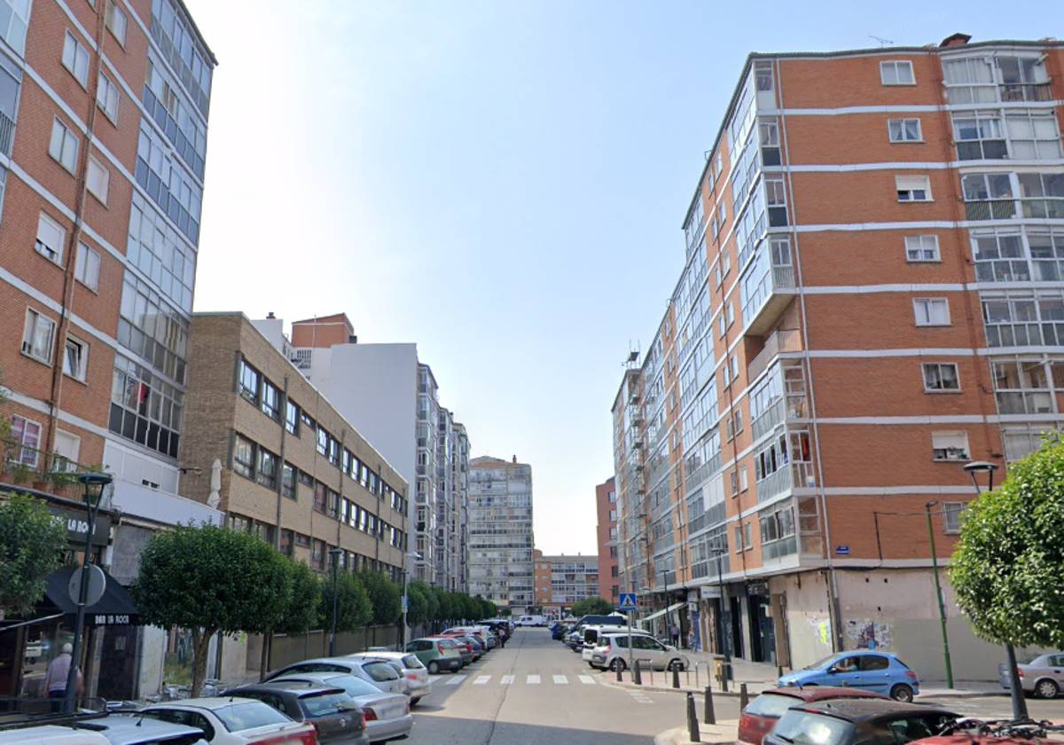 La calle San Juan de Ortega en la que ha ocurrido el suceso en Burgos.