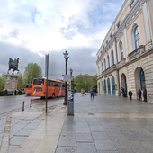 Torea a varias personas con una sudadera y acaba agrediendo a la Policía en Burgos