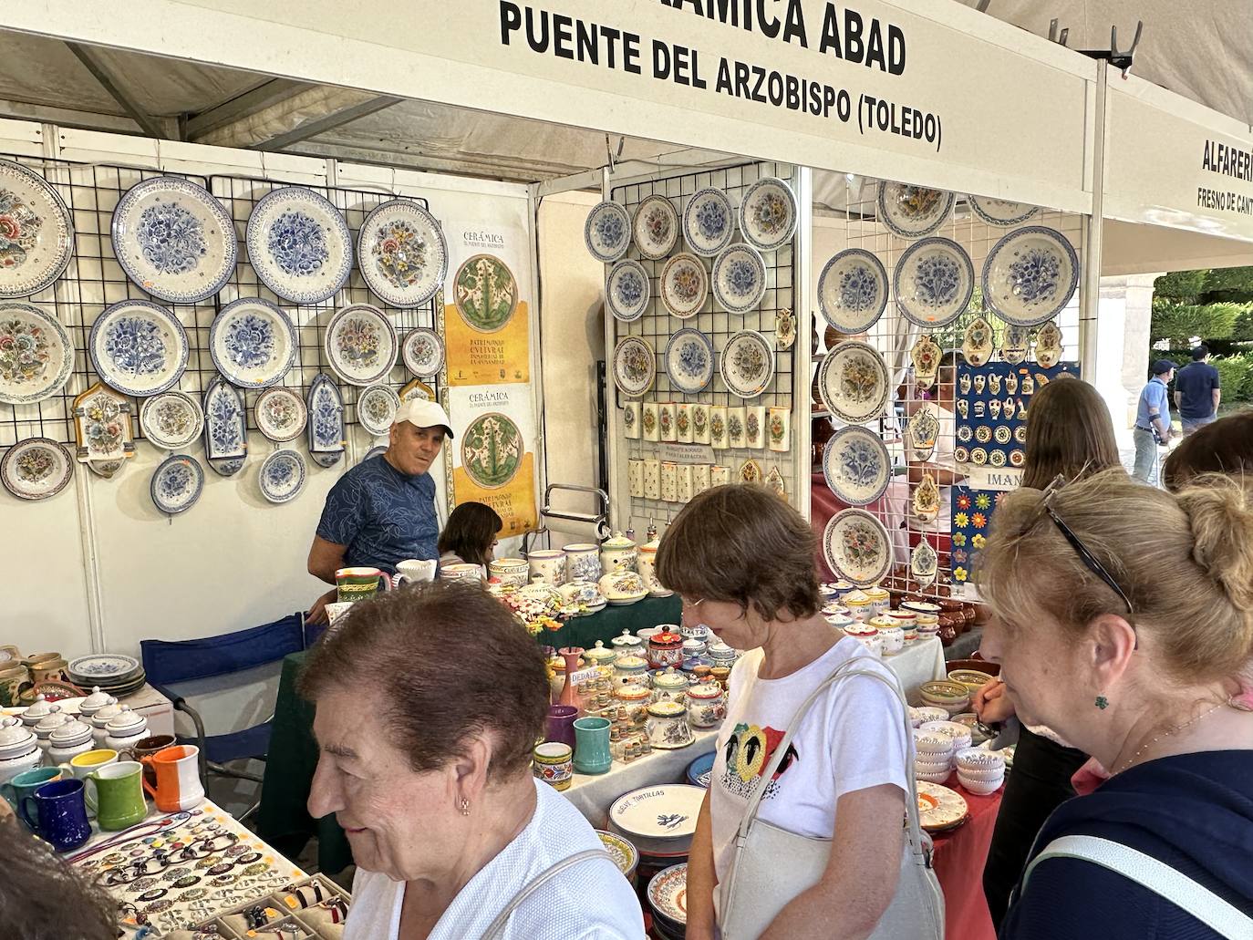 La cerámica, protagonista en el Paseo del Espolón de Burgos