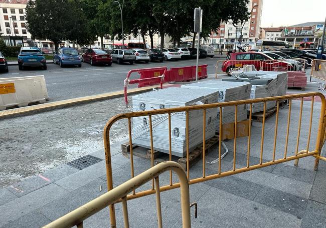 Obras en la avenida Reyes Católicos