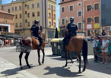 A lomos de un caballo para prevenir delitos en el Sonorama