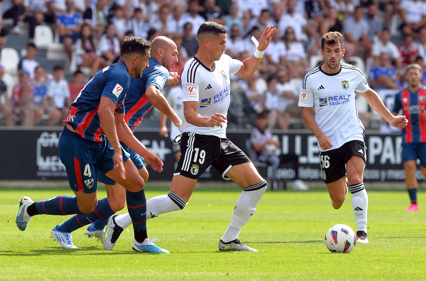 Empate en el estreno liguero del Burgos CF en El Plantío