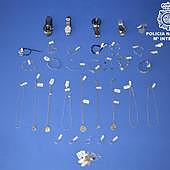 Detenidos en Burgos tres varones, uno de ellos menor, por el robo en una joyería