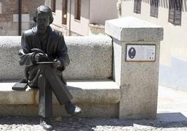 Estatua de José Zorrilla en la villa ducal de Lerma