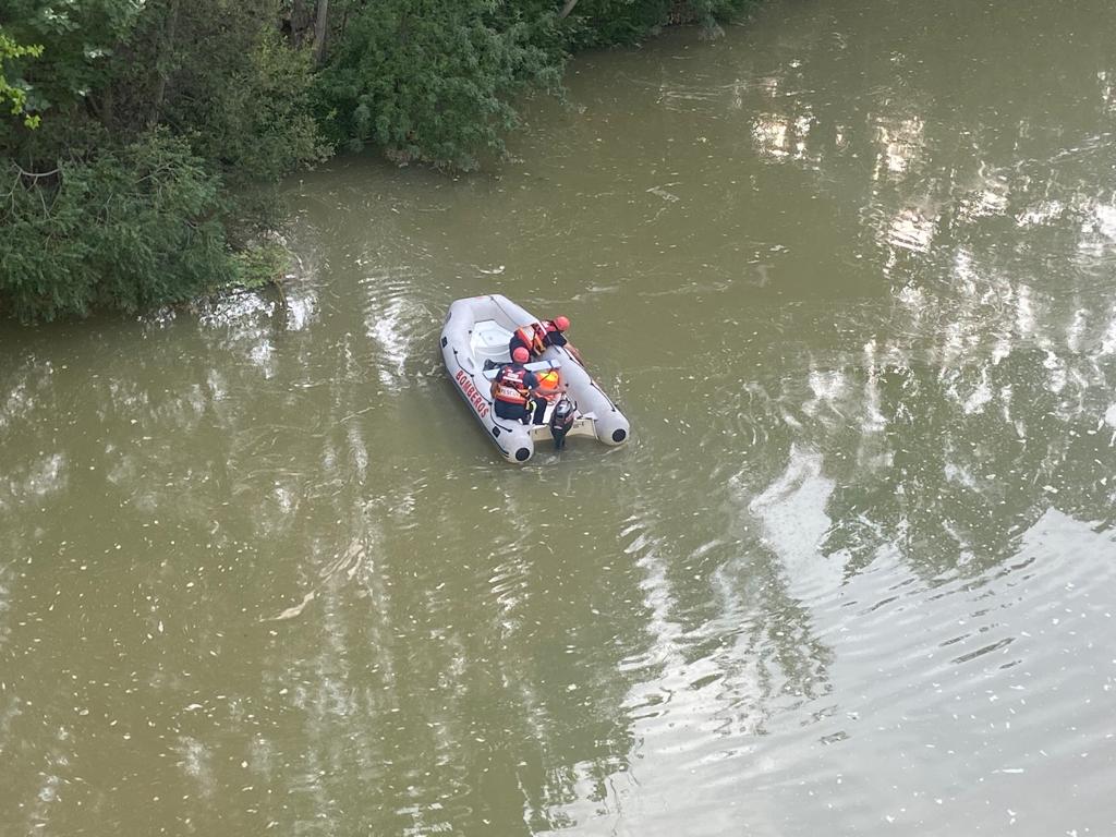 Imagen principal - Buscan a una mujer que se ha precipitado al río Duero en Aranda