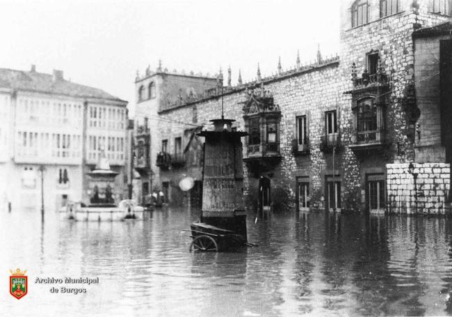 Inundación 1930, plaza de la Libertad Burgos