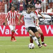 Amargo final para el Burgos CF en El Molinón