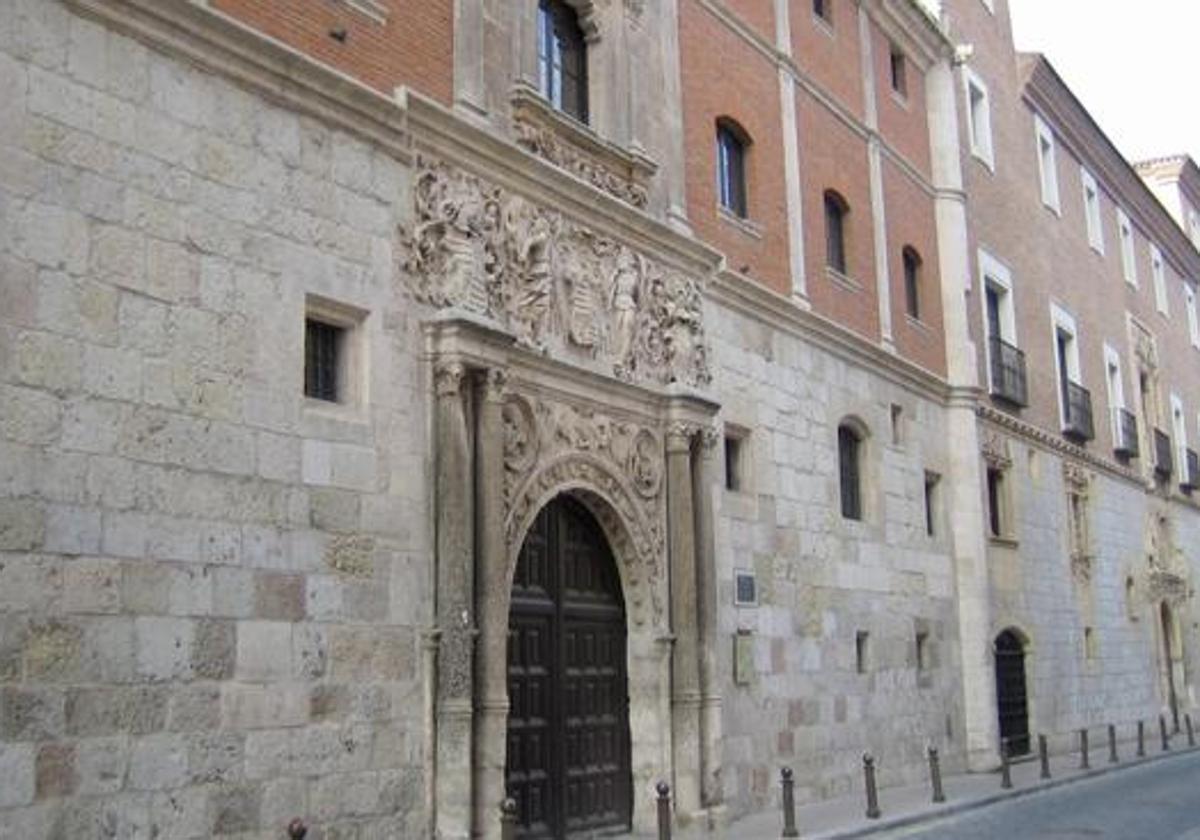 Fachada trasera del Museo de Burgos.