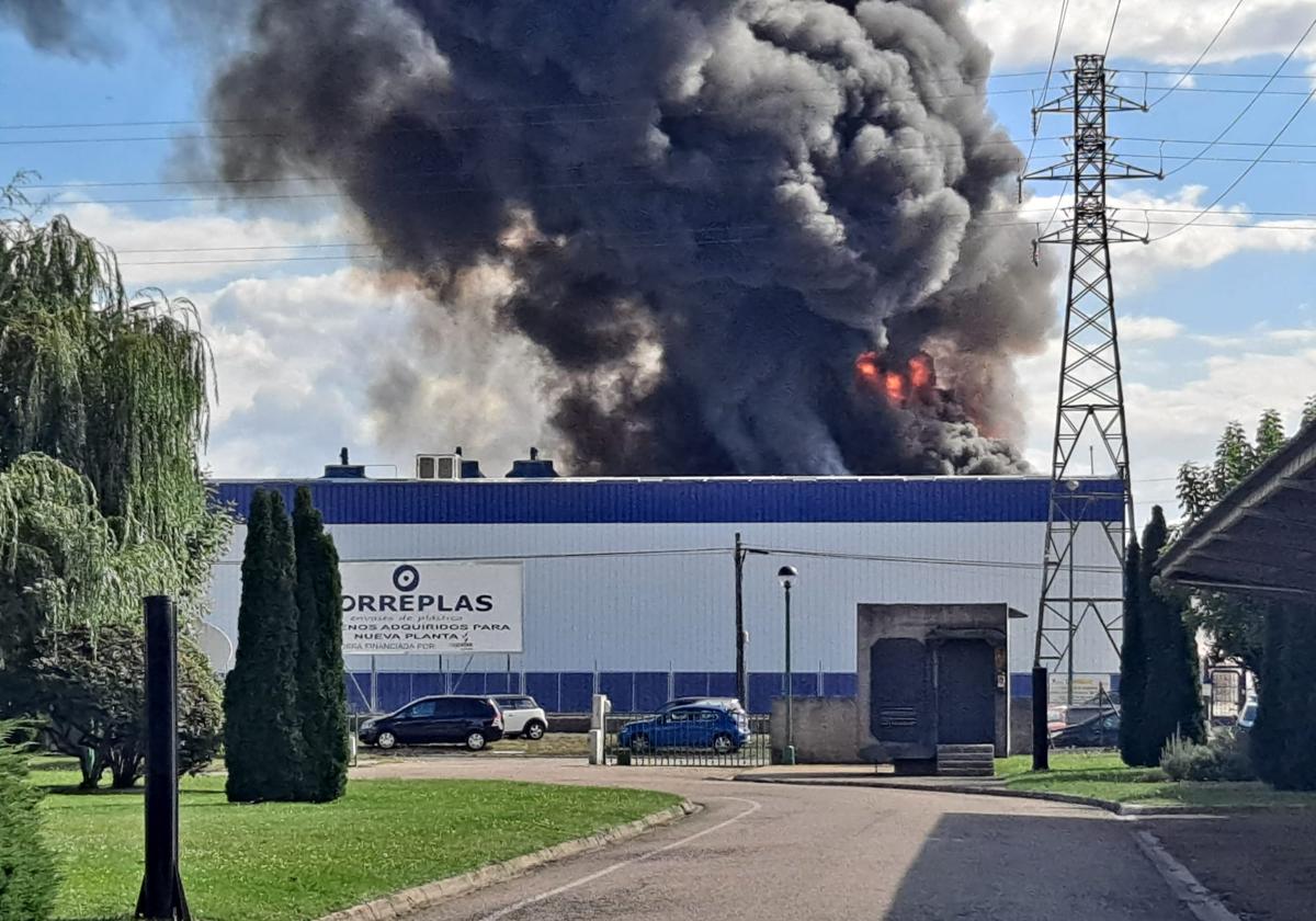 Imágenes del incendio de Torreplas en Burgos