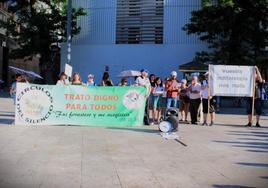 Círculo de Silencio celebrado en Burgos para reclamar los derechos de las personas migrantes.