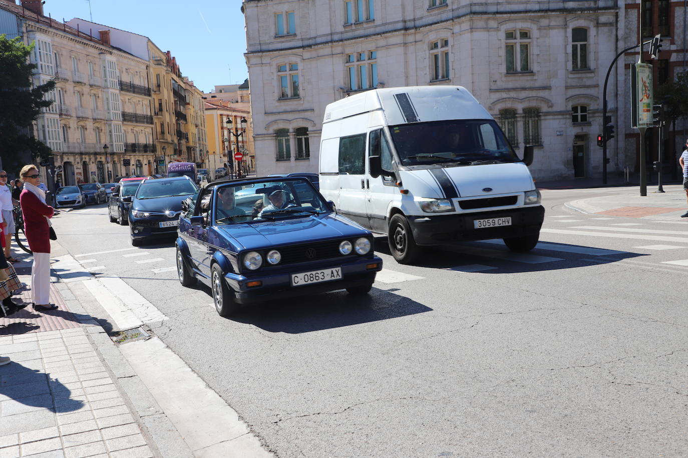 Paseos por el centro de Burgos a favor de la Asociación Española Contra el Cáncer