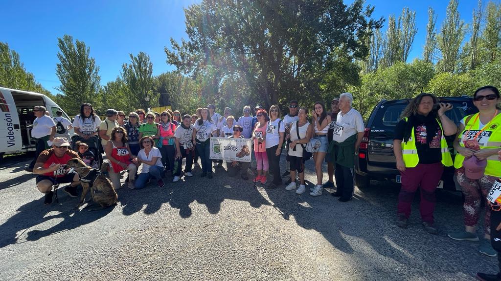 Un millar de burgaleses participan en la Marcha de Peñas solidaria