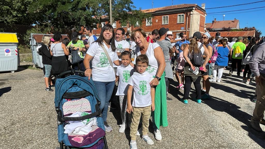 Un millar de burgaleses participan en la Marcha de Peñas solidaria