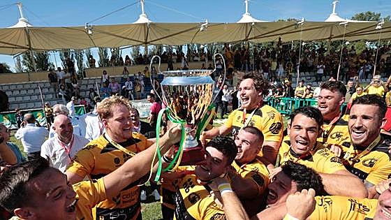 Imágenes de la victoria del Aparejadores en Valladolid