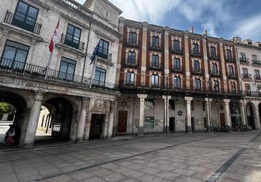 Desalojan el Ayuntamiento de Burgos tras saltar la alarma de incendios