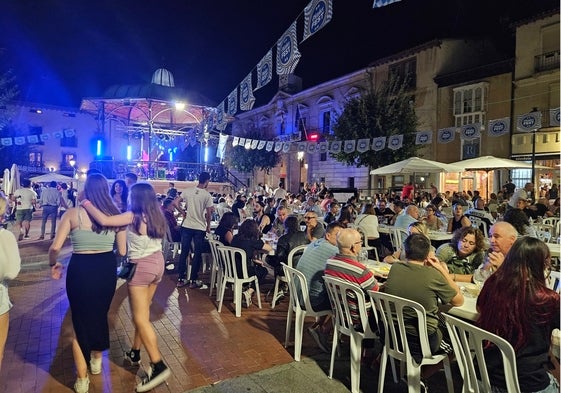 La Oktoberfest atrajo a centenares de personas