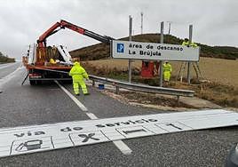 El contrato afecta a 117 kilómetros de carreteras y tiene una duración de 3 años.