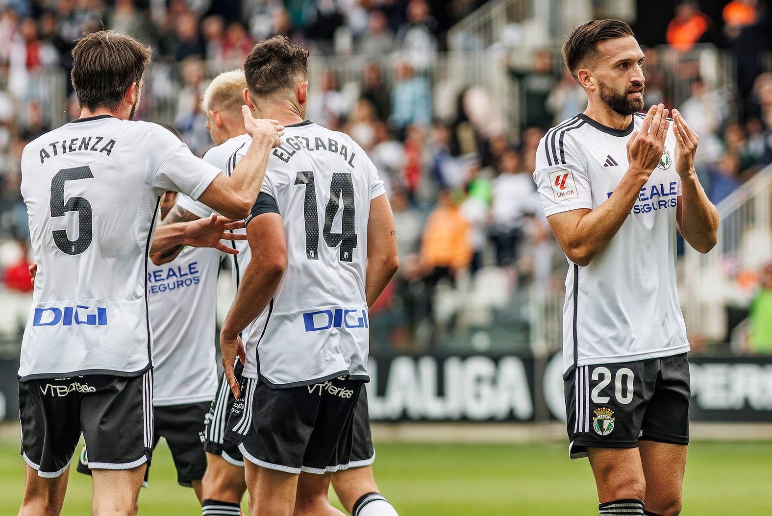 La victoria del Burgos CF ante el Villarreal B, en imágenes