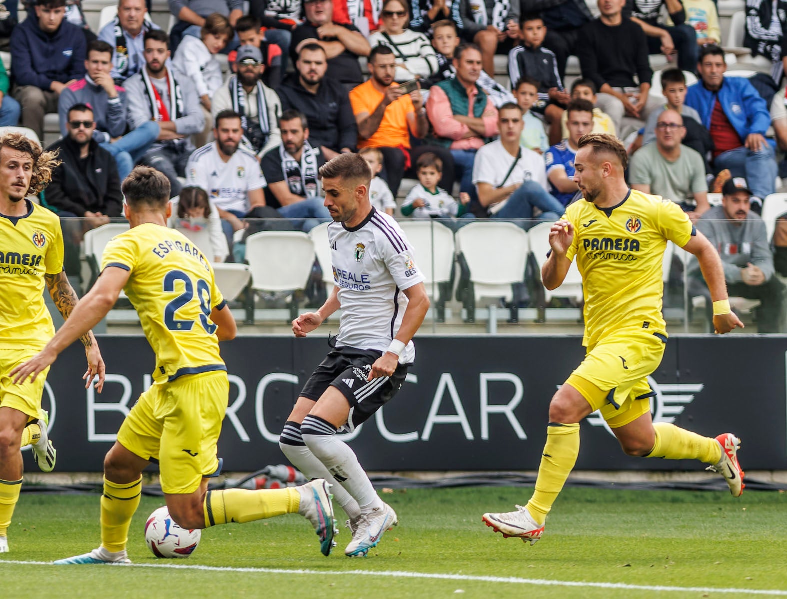 La victoria del Burgos CF ante el Villarreal B, en imágenes