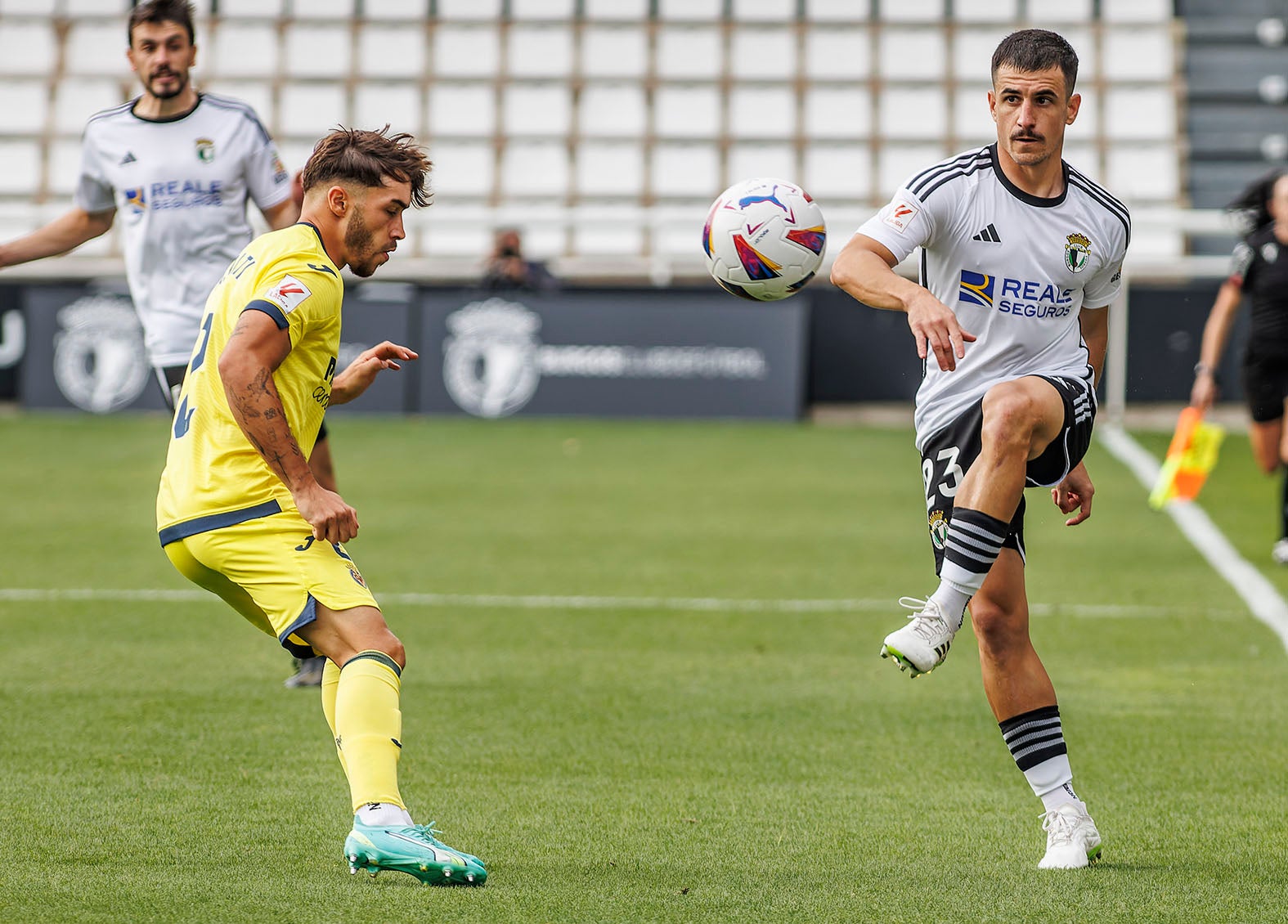 La victoria del Burgos CF ante el Villarreal B, en imágenes