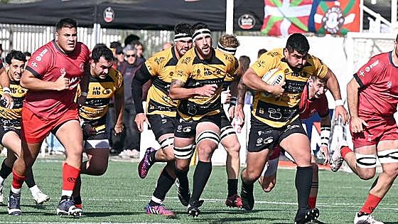 El Recoletas Burgos Caja Rural impone su ley en San Amaro