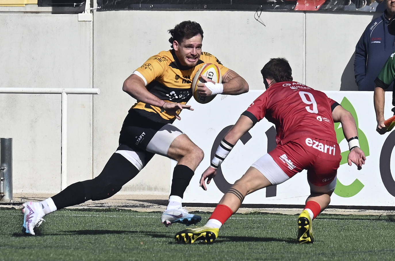 El Recoletas Burgos Caja Rural impone su ley en San Amaro