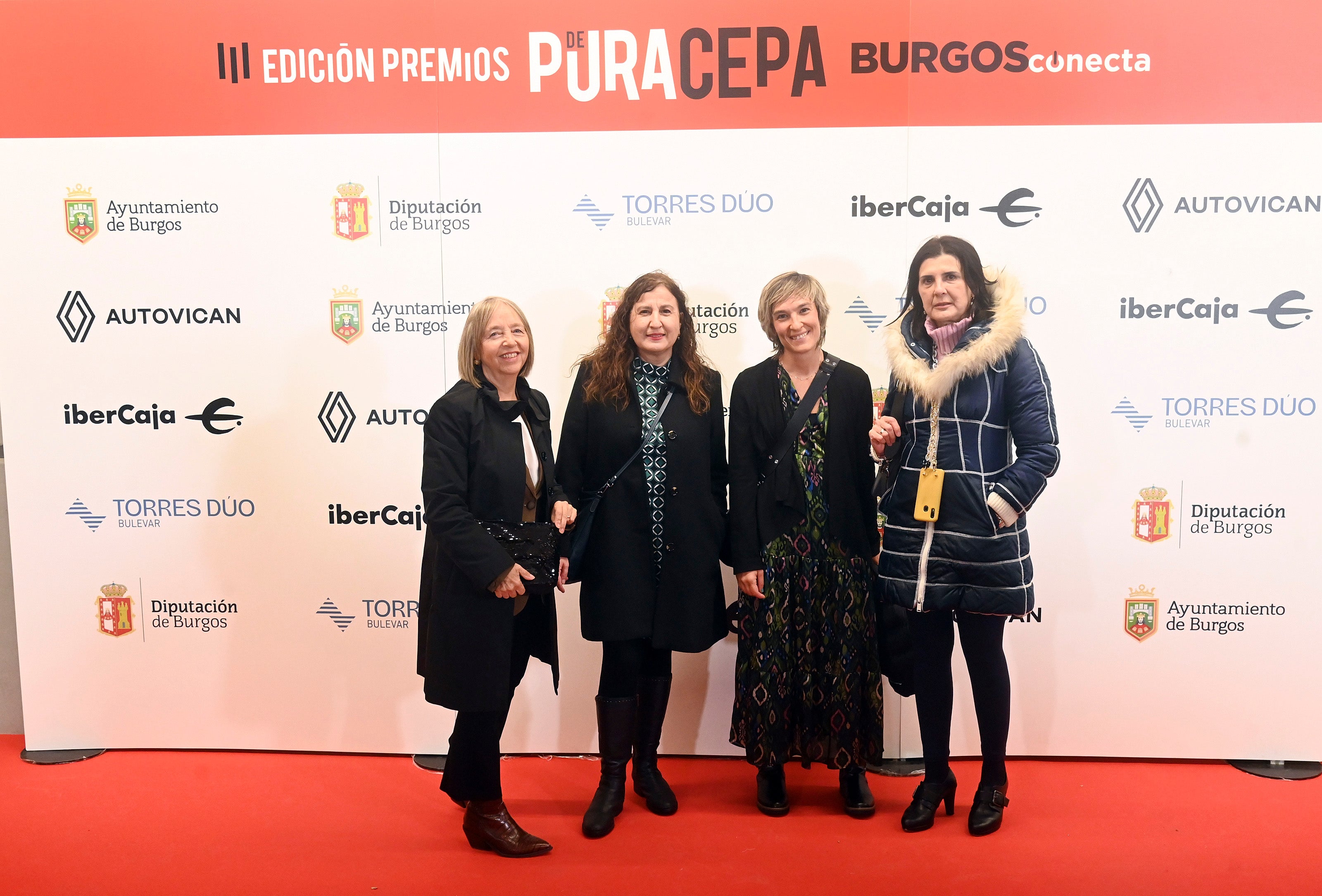 Nieves González (gerencia de área), Marta Puente (gerente de área), Silvia Paredes (coordinadora de equipos de Atención Primaria), Itziar Martínez (directora de enfermería de Atención Primaria)