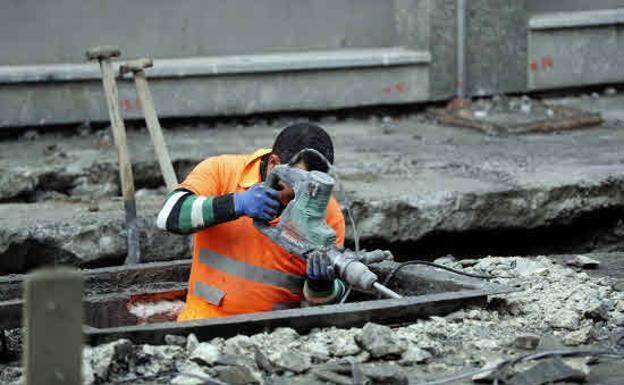 Un trabajador del sector de la construcción.