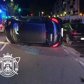 Los Bomberos intervienen en un vuelco en Alcalde Martín Cobos