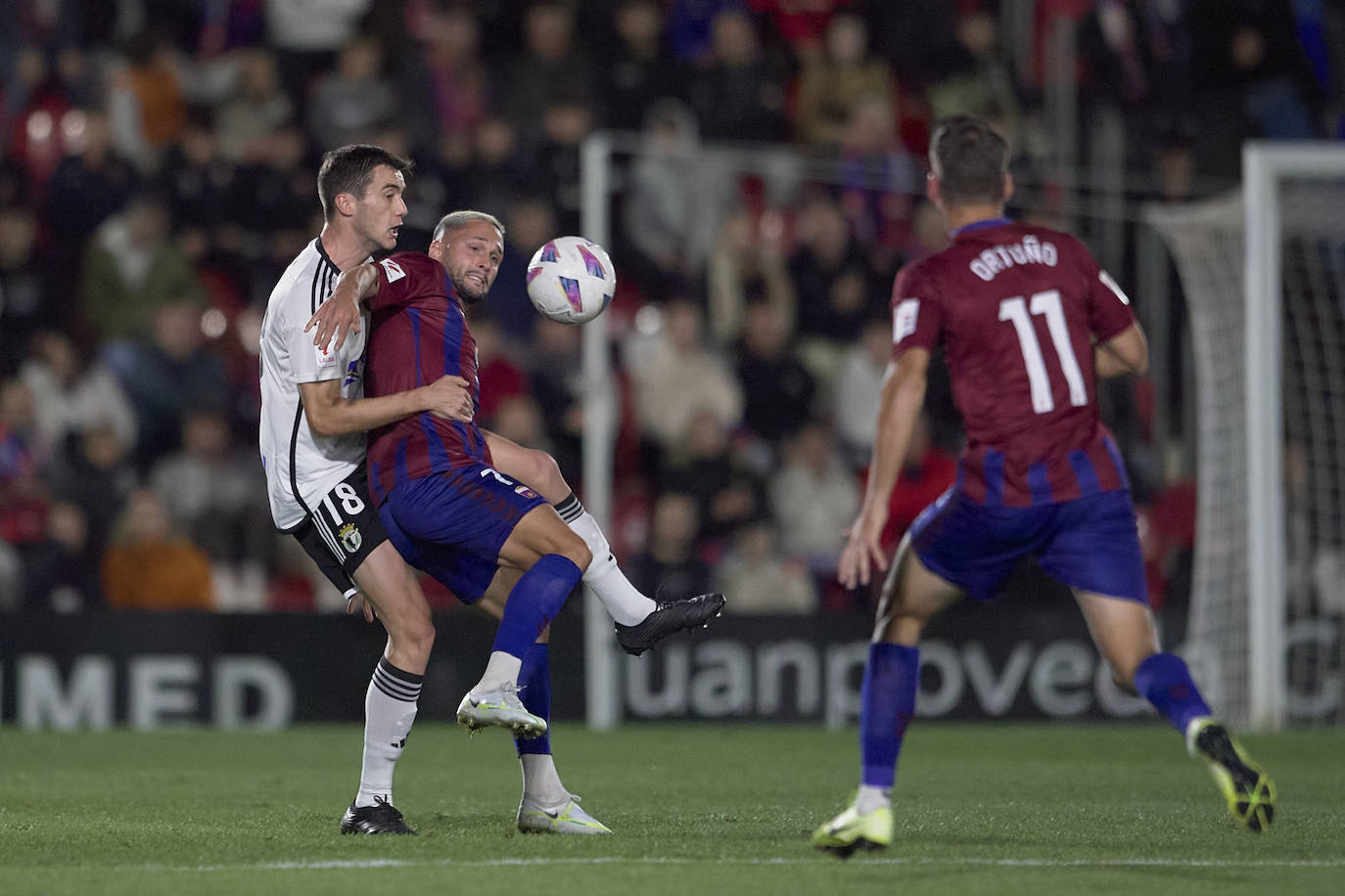 El Burgos CF se desdibuja en Elda