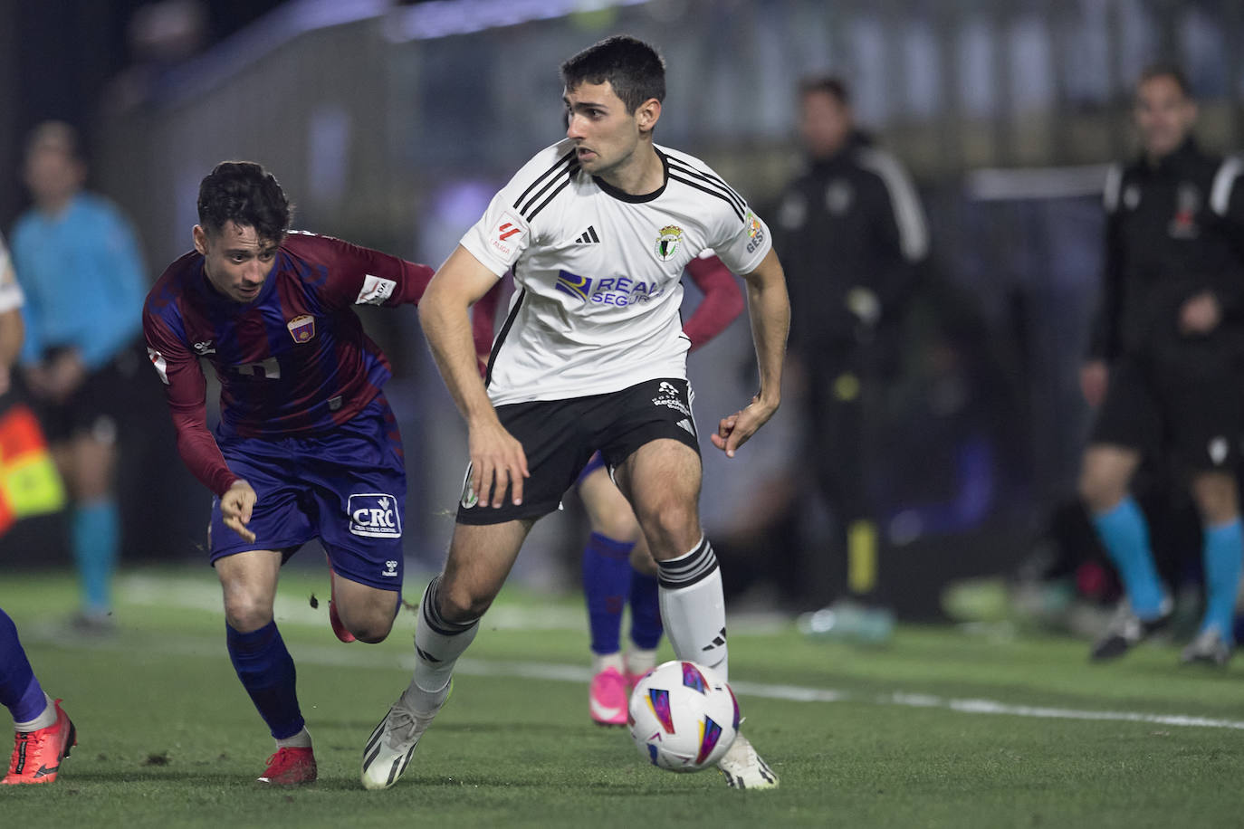 El Burgos CF se desdibuja en Elda