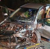 Excarcelan a dos adultos y un menor en un aparatoso accidente en la carretera de Cardeñadijo