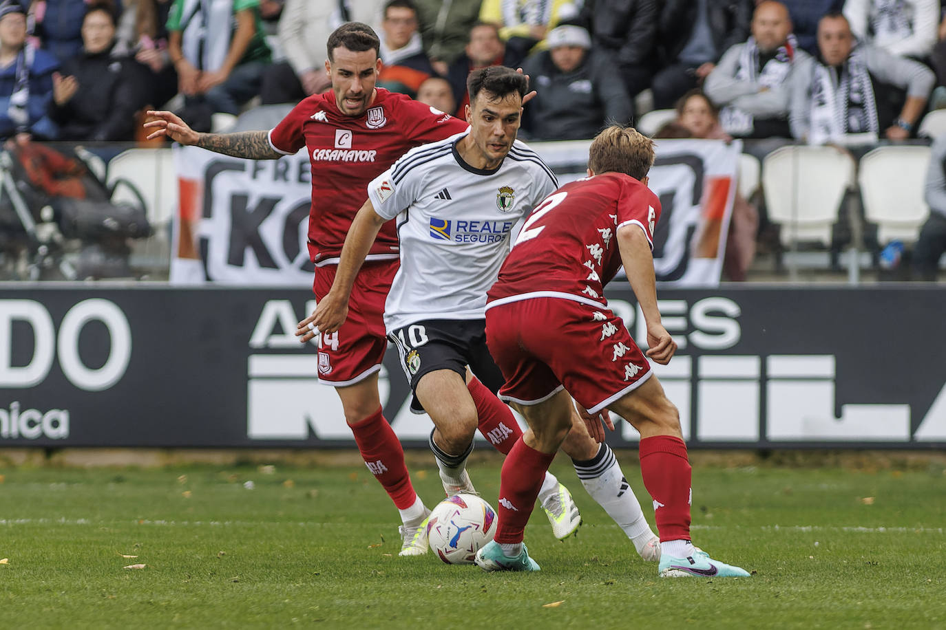 El Burgos CF tira de orgullo para tumbar al Alcorcón