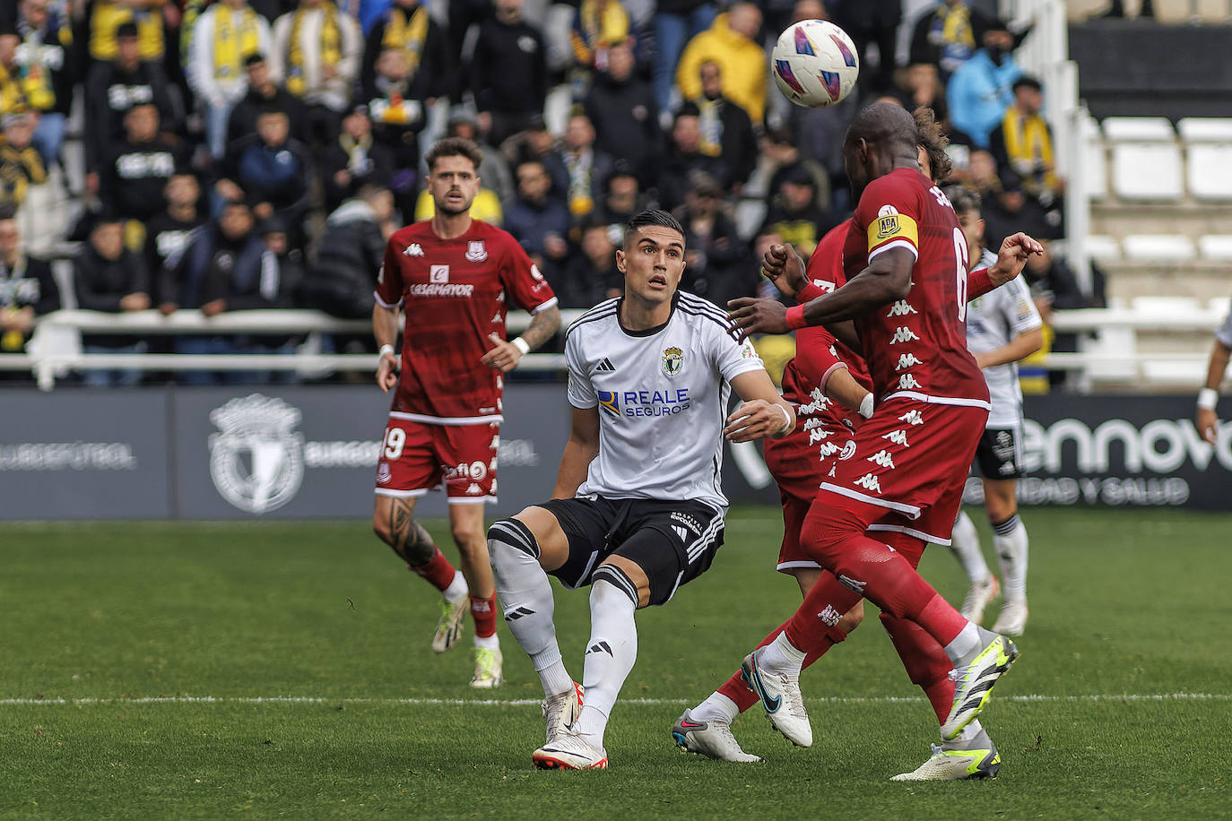 El Burgos CF tira de orgullo para tumbar al Alcorcón