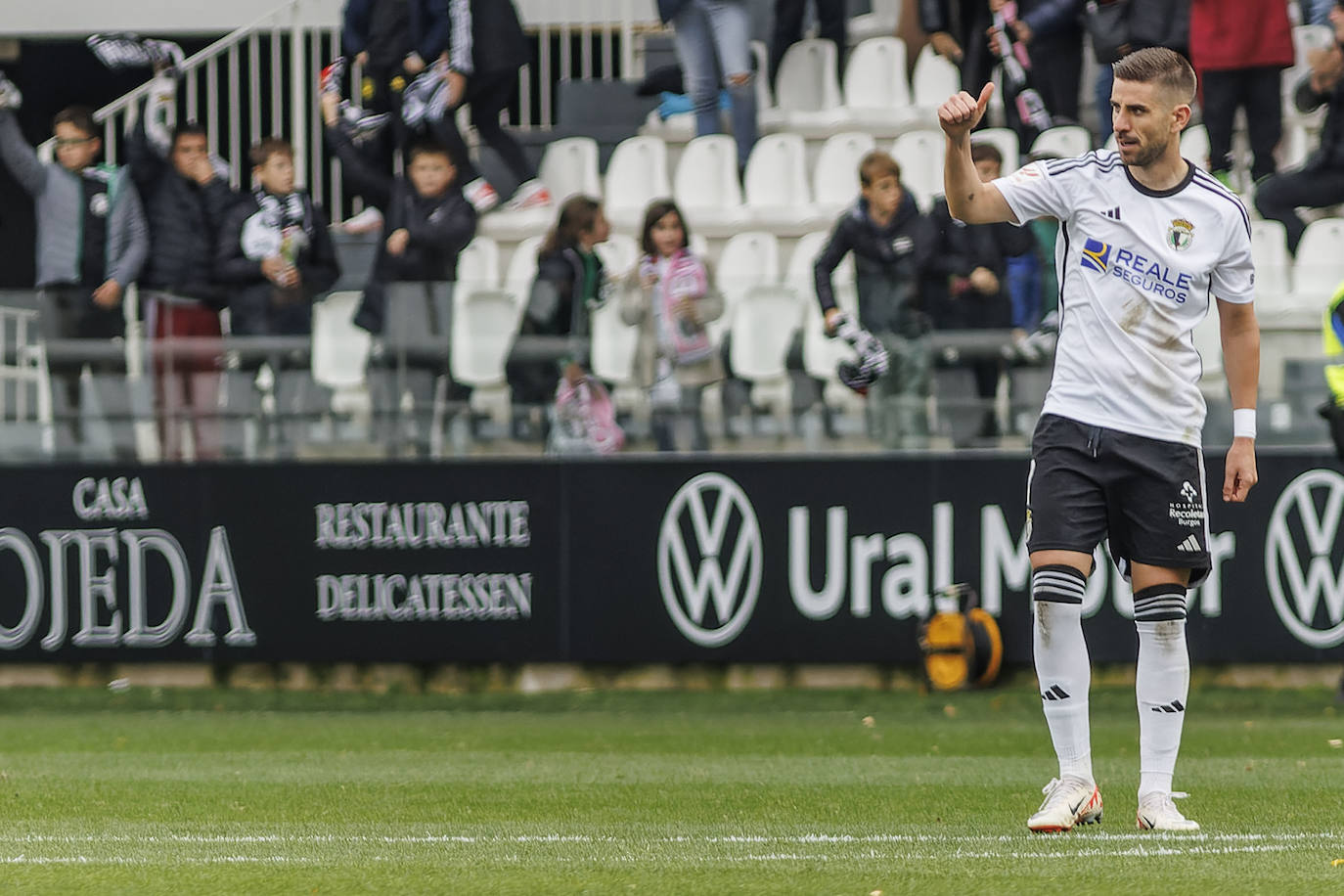 El Burgos CF tira de orgullo para tumbar al Alcorcón