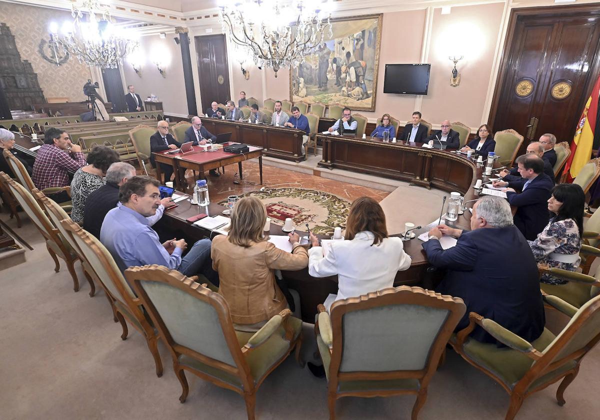 PP y Vox sacan adelante el presupuesto de la Diputación de Burgos