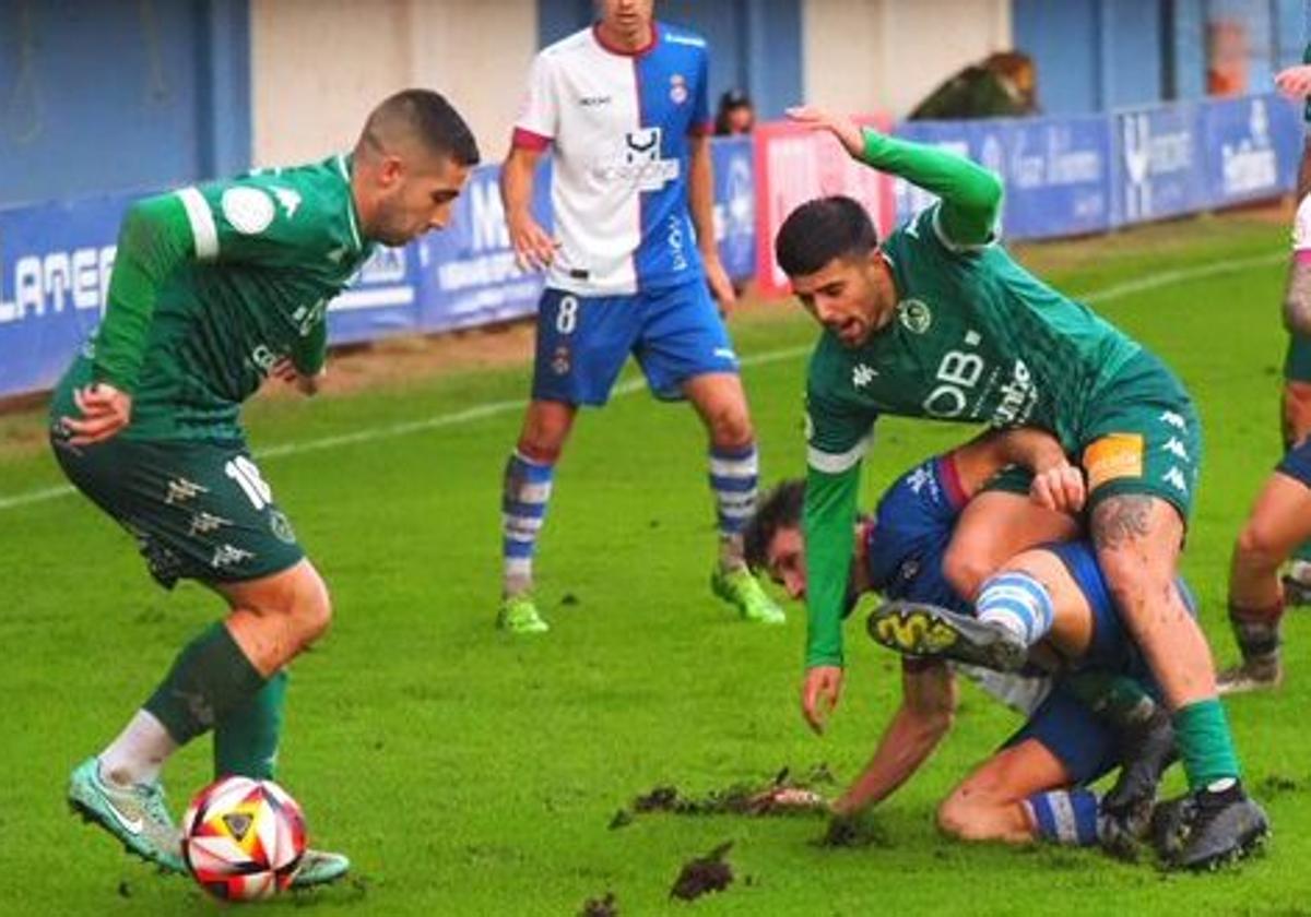 El CD Arenteiro durante el encuentro ante el Real Avilés.