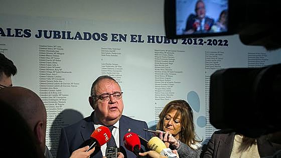 Vázquez defiende mantener las peonadas, aunque admite: «No es una práctica óptima»