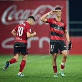 El Mirandés se abona a los goles en el descuento para ganar en Anduva