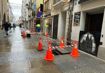 La rotura de una tubería obliga a cerrar varios bares del centro de Burgos