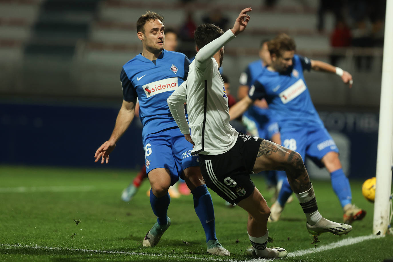 La primera victoria del Burgos CF a domicilio, en imágenes