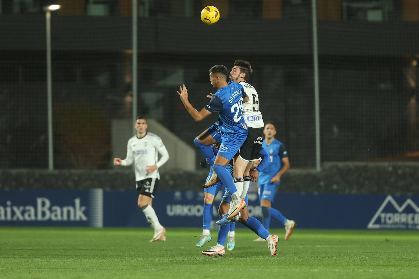 La primera victoria del Burgos CF a domicilio, en imágenes