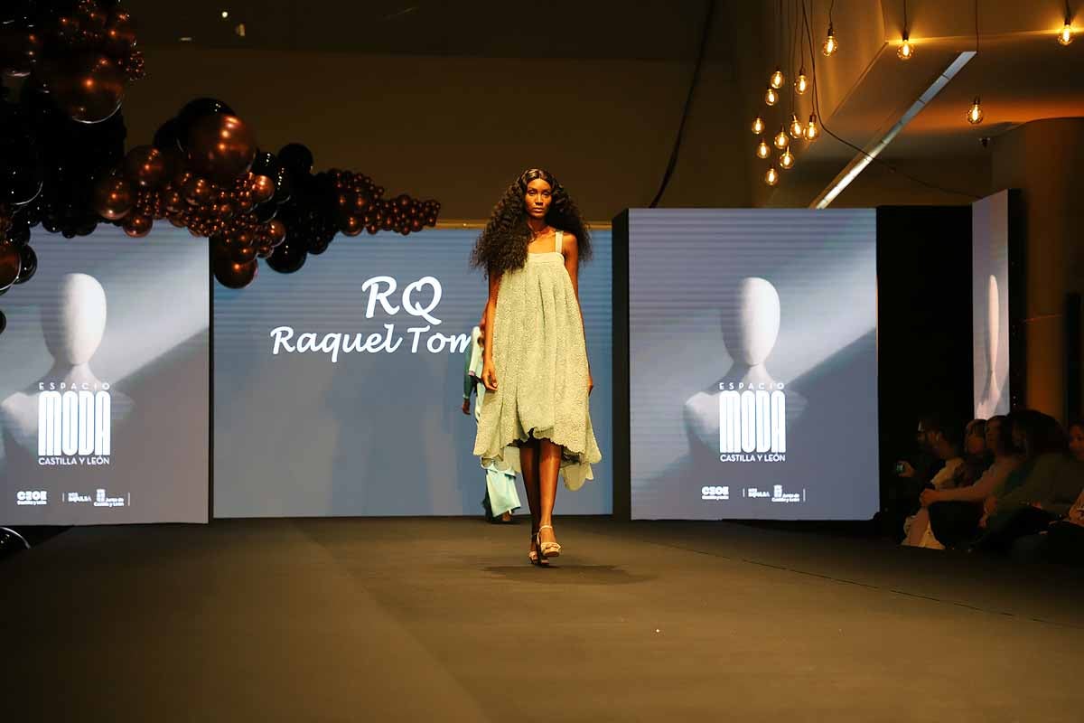 La diseñadora burgalesa Raquel Tomillo presenta su nueva colección