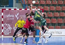 Imagen del encuentro que enfrentó al UBU San Pablo Burgos y Antequera.