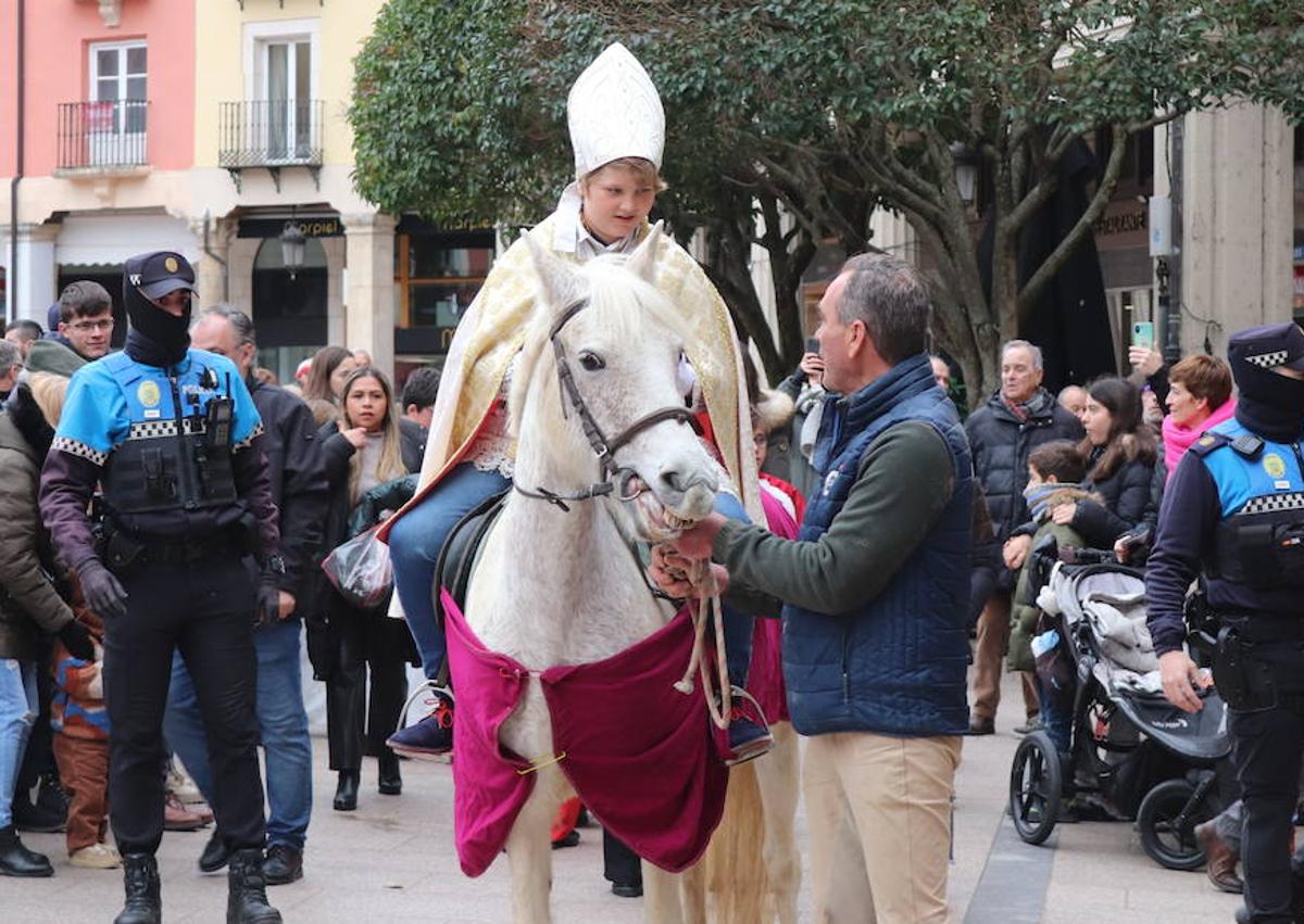 Imagen secundaria 1 - Recorrido del Obispillo por las calles de Burgos. 