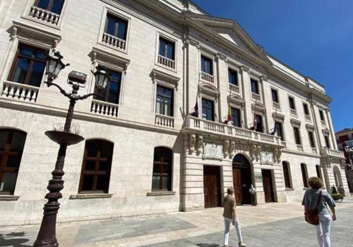 Censuran que la Diputación «premie la tauromaquia frente a decenas de actividades culturales»