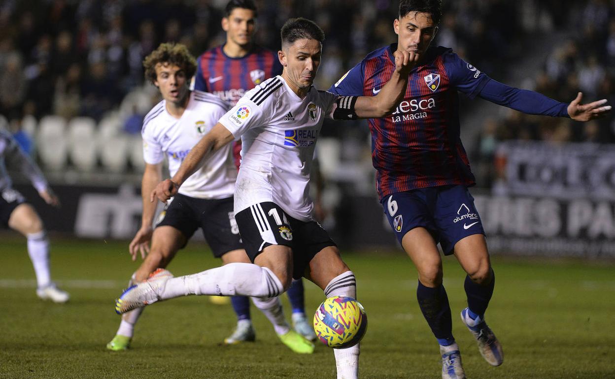 Elgezabal durante el último partido liguero de la primera vuelta ante la SD Huesca