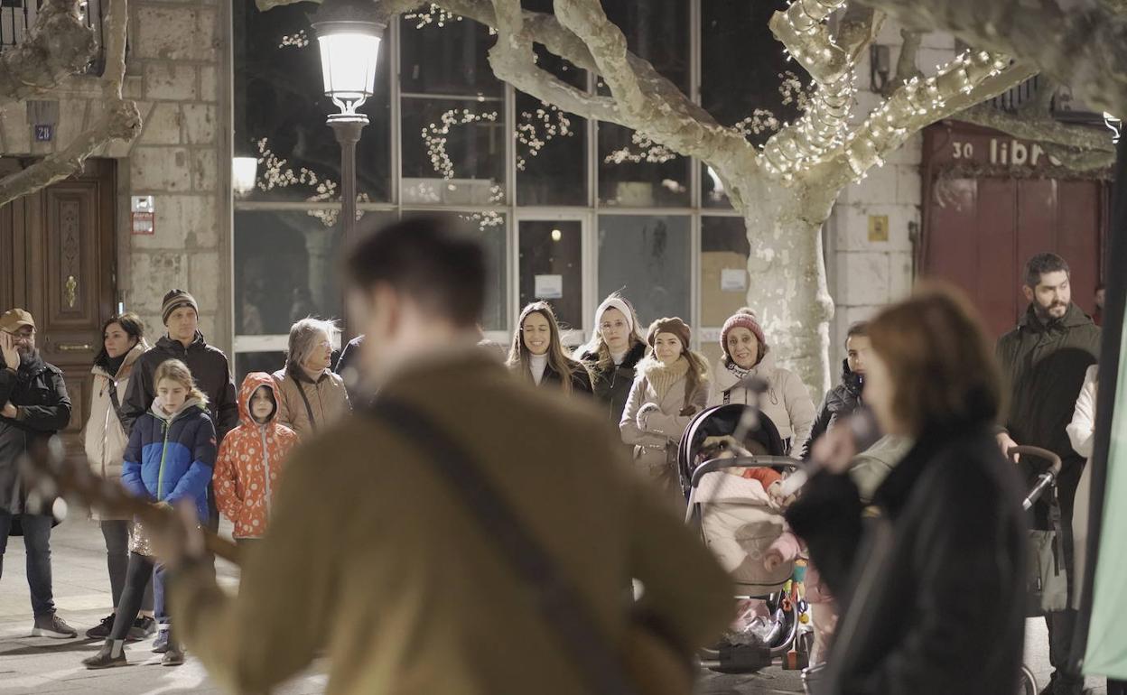 Actividad de Música Viva en el paseo del Espolón.