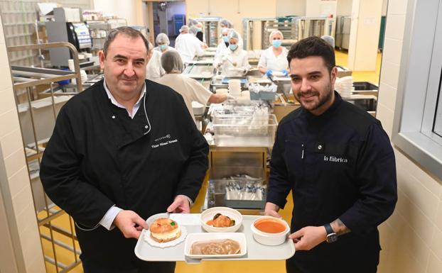 El chef Ricardo Temiño lleva su menú especial del Día de Reyes a 400 pacientes del HUBU